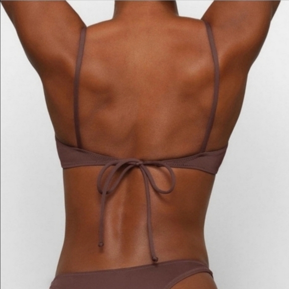 SKIMS | Micro Scoop Bikini Top NWT - Picture 2 of 3